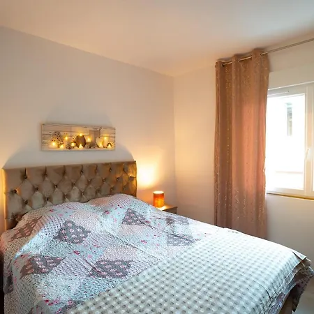 Superbe A 2 Pas Des Halles, Climatise, Terrasse, Garage Narbonne