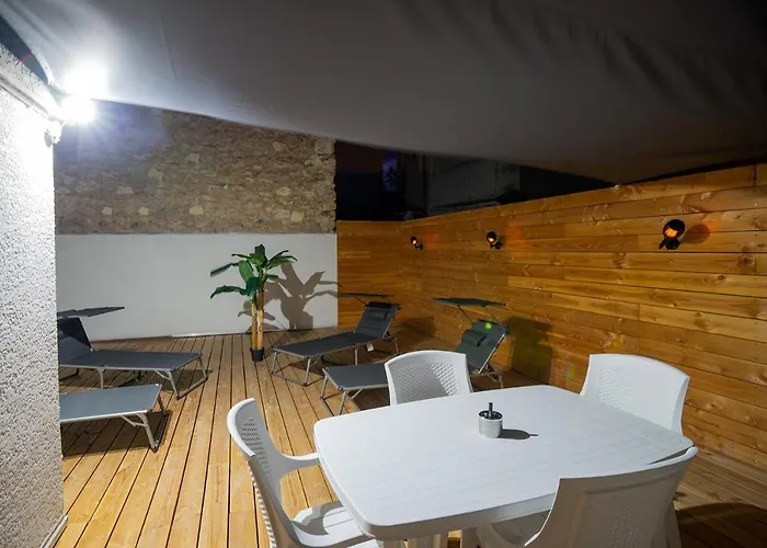 Superbe A 2 Pas Des Halles, Climatise, Terrasse, Garage Διαμέρισμα Ναρμπόν